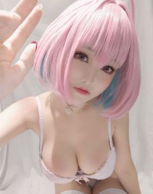 大乳喷奶水WWW_720超清免费观看