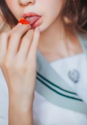 美丝袜久久久久久_1080完整版观看